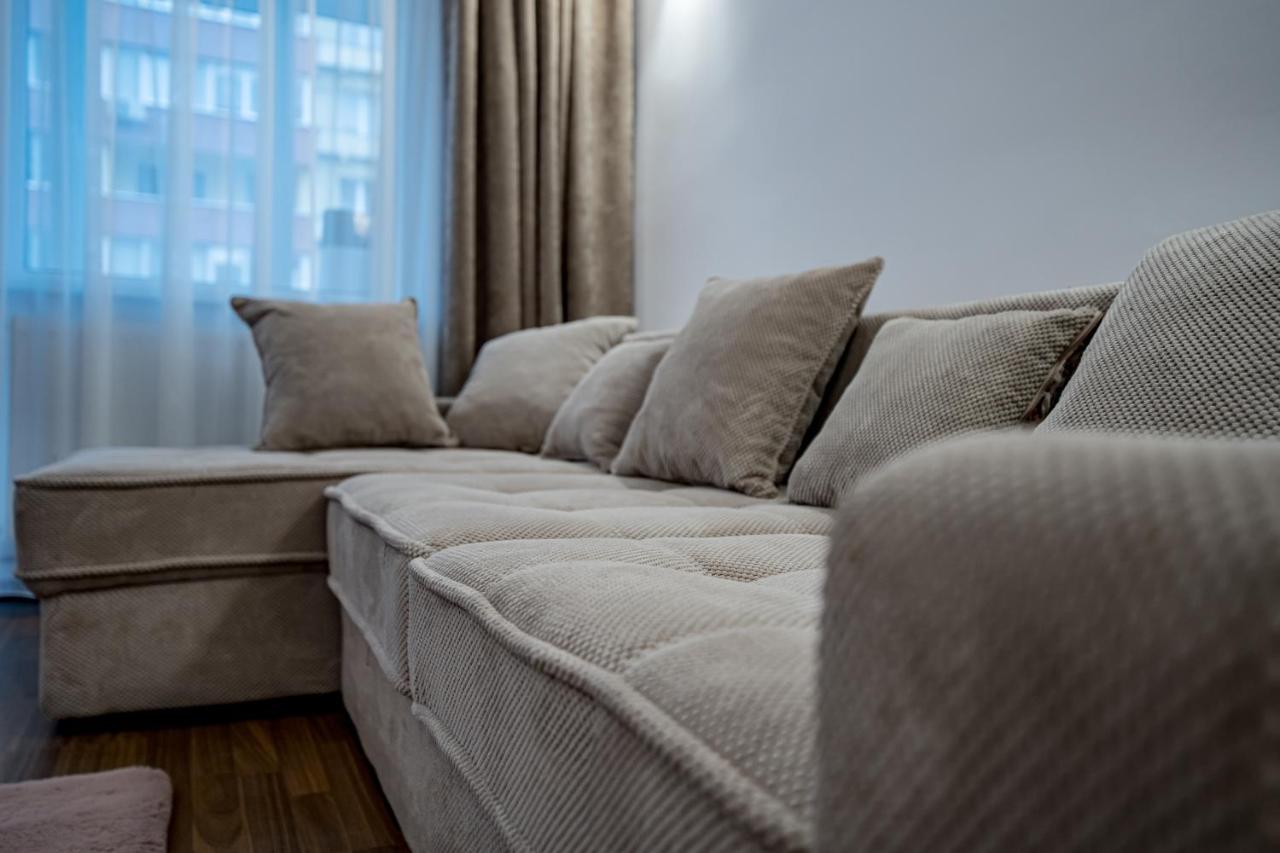 Apartament 3 Camere Royal บราชอฟ ภายนอก รูปภาพ