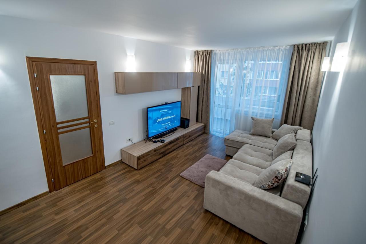 Apartament 3 Camere Royal บราชอฟ ภายนอก รูปภาพ